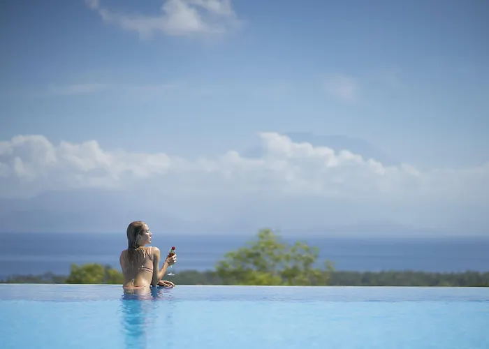 ホテル Semabu Hills Nusa Penida Toyapakeh